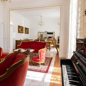 Apartment Le Rose Di Nonna Maria, Di Lusso In Centro Citta Palermo